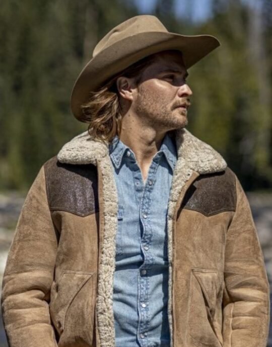 Yellowstone-Season-5-Kayce-Dutton-Suede-Leather-Jacket-transformed (1)